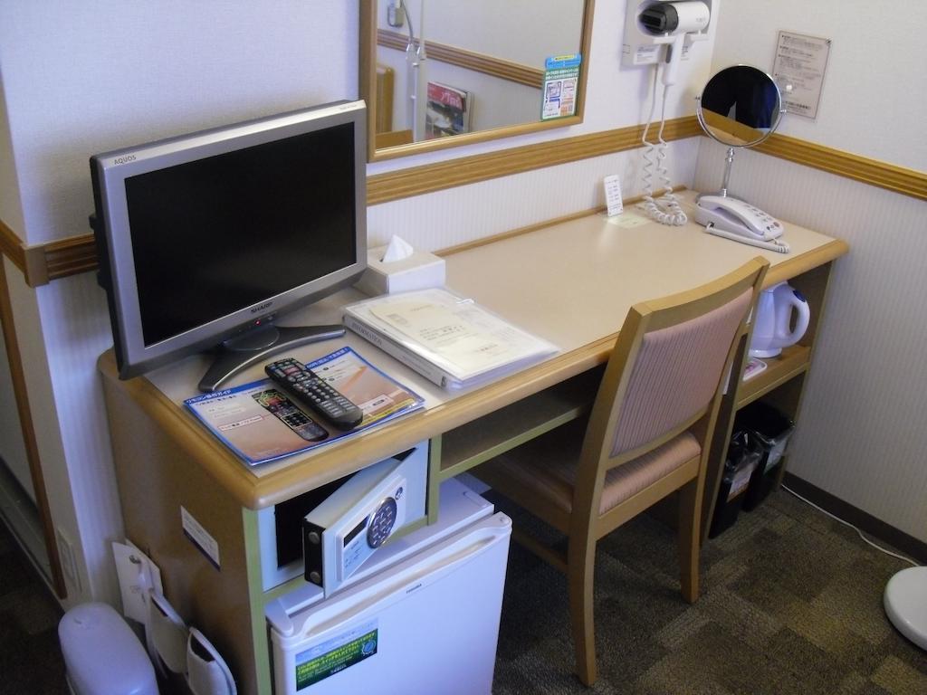 Toyoko Inn Yokohama Minatomirai-Sen Nihon-Odori Ekimae Cameră foto